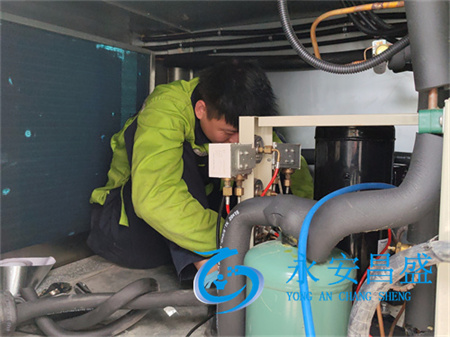 水冷中央空調(diào)機組維護(hù) 全面保障空調(diào)高效運行
