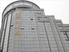 金洲大廈中央空調(diào)維護(hù)保養(yǎng)，主機(jī)大修
